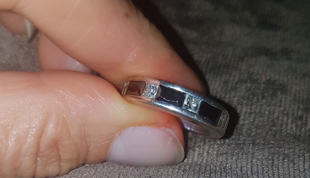 Pierścionek srebrny cyrkonie 15