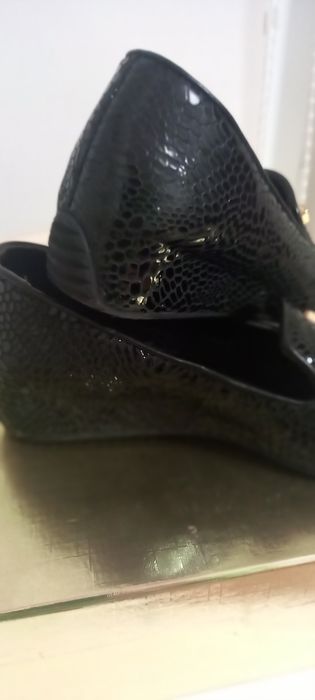 Продам туфли женские