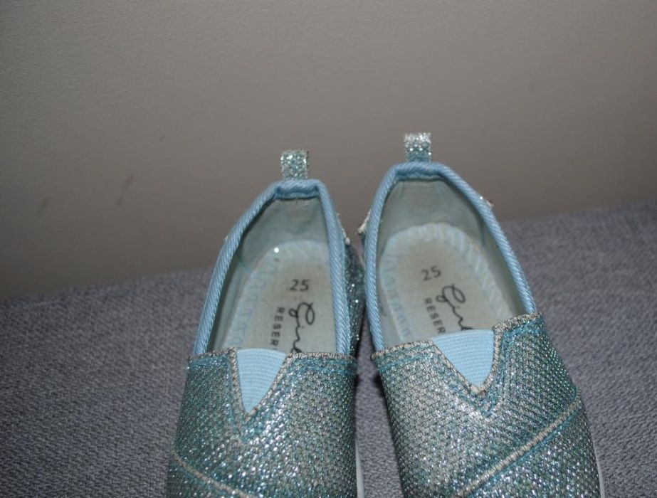 38->niebieskie turkusowe tenisówki RESERVED slip on r.25 14,5cm brokat