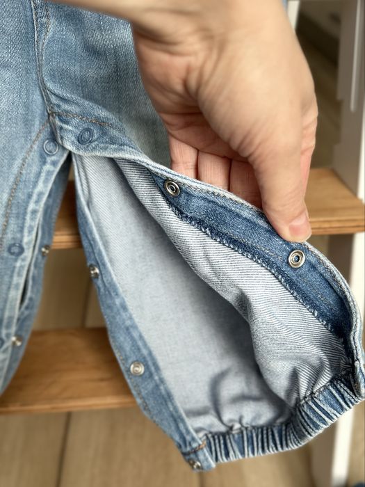 Комбінезон джинсовий H&M для дівчинки, 80 роз.