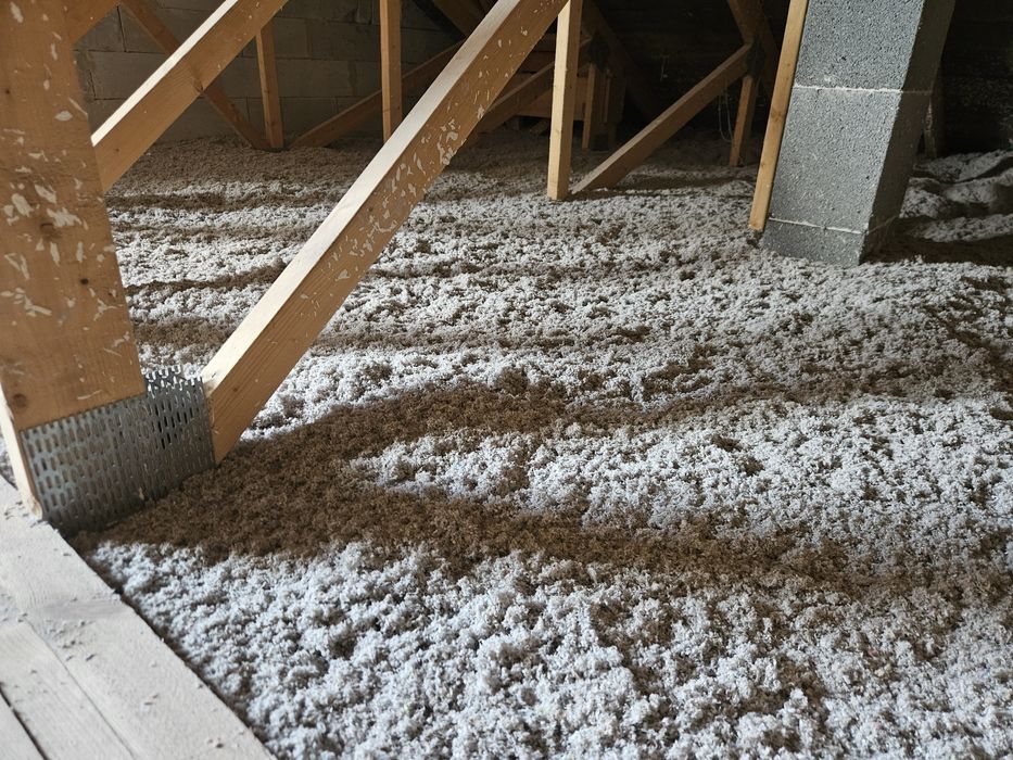 Ocieplanie Celulozą Izolacje Wdmuchiwane