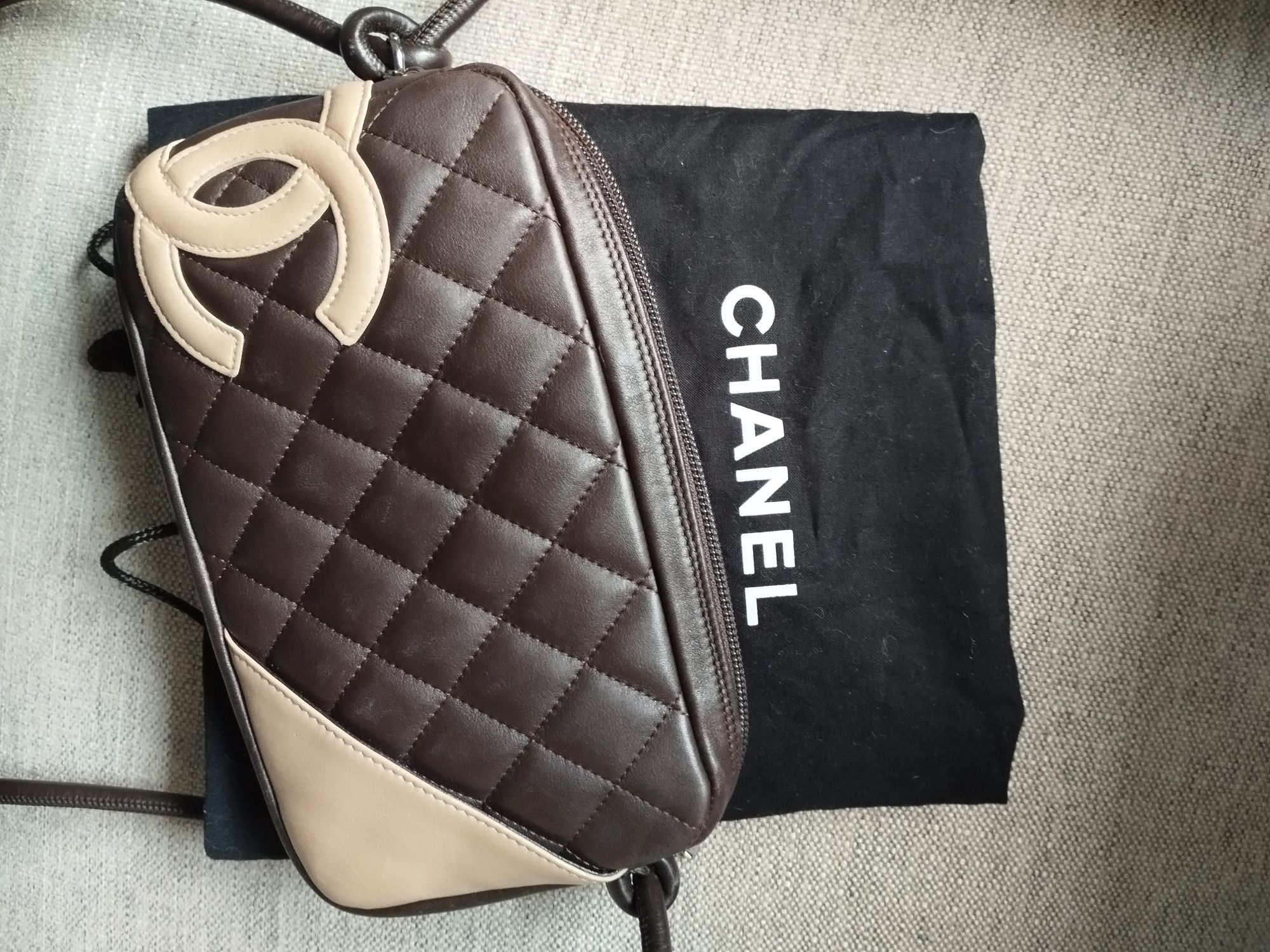 Pochette Chanel Cambon (verdadeira)