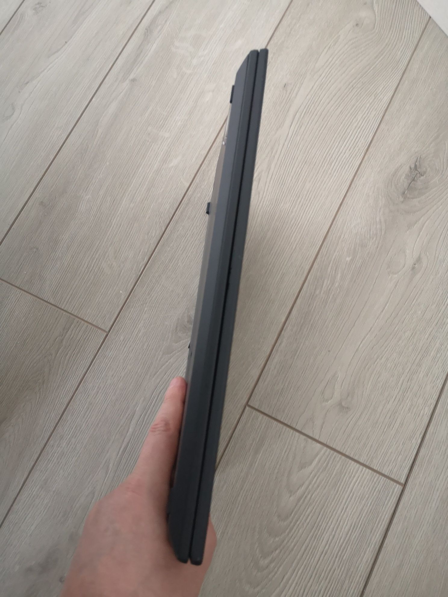 Lenovo thinkpad x13 g2 i5 1145g7 16ram 13.3inch FHD IPS