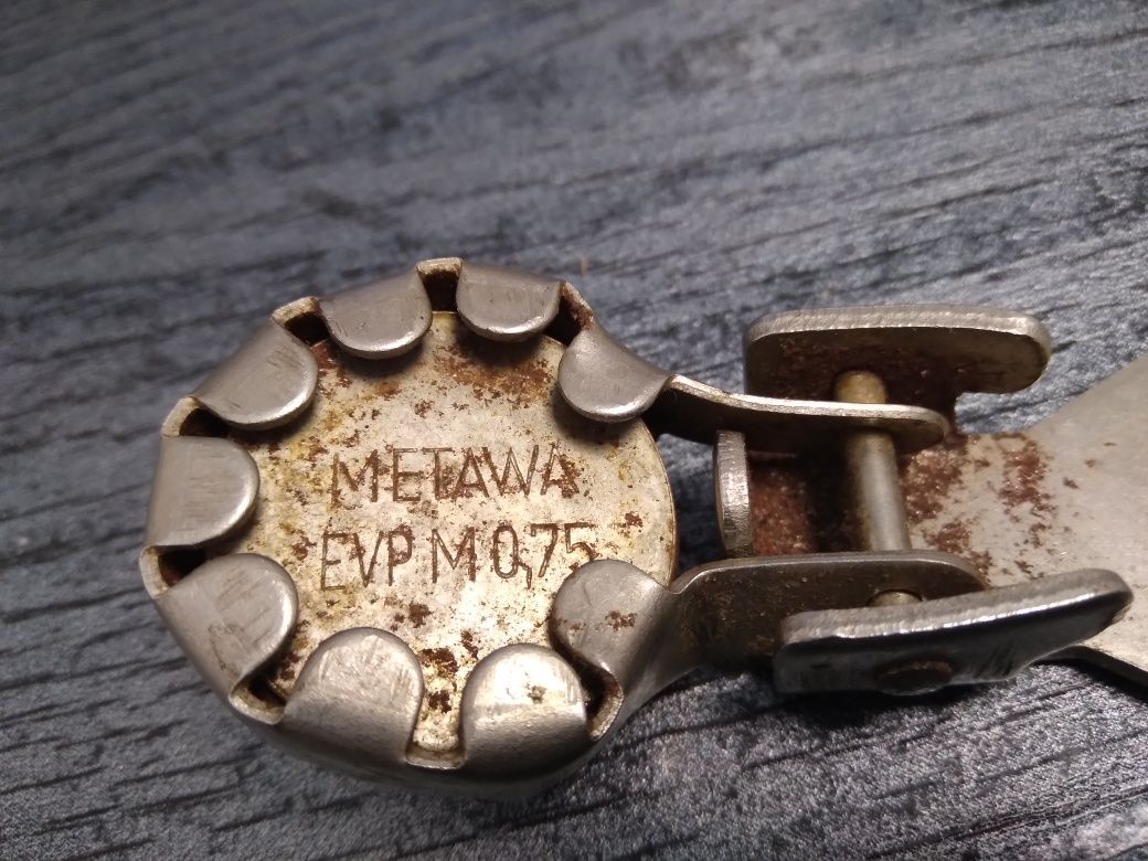 Otwieracz do kapsli z zamyjaczem Metawa Prl