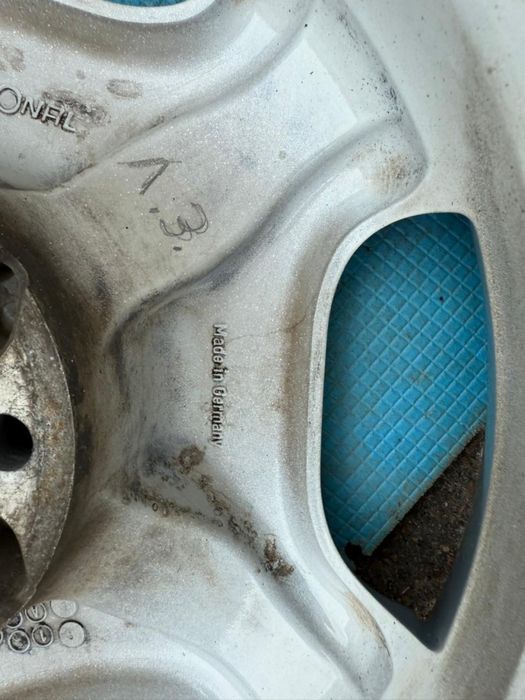 Продам диски Mercedes r 16