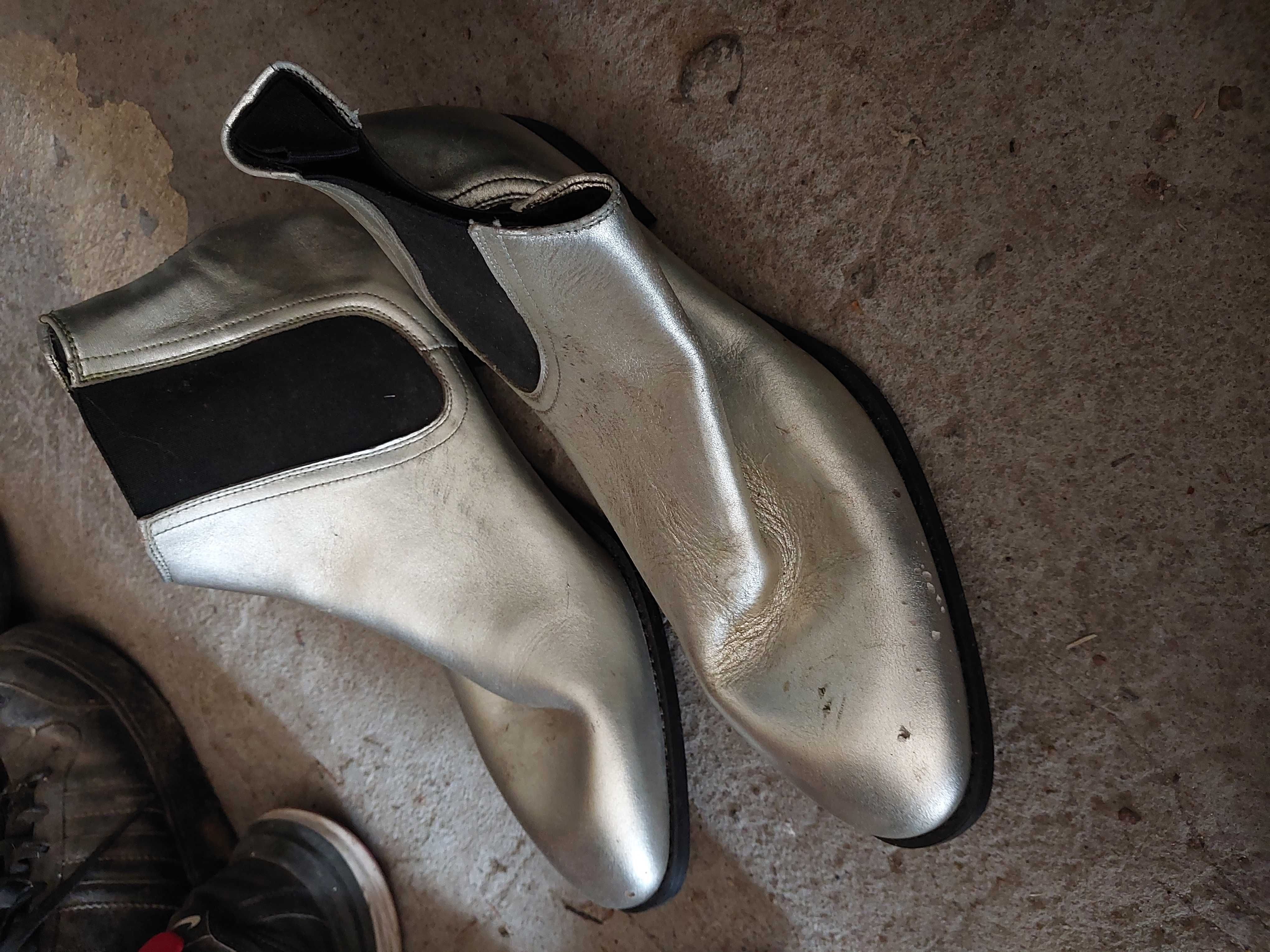 Buty sztyblety srebrne zara 44 futurystyczne sci-fi