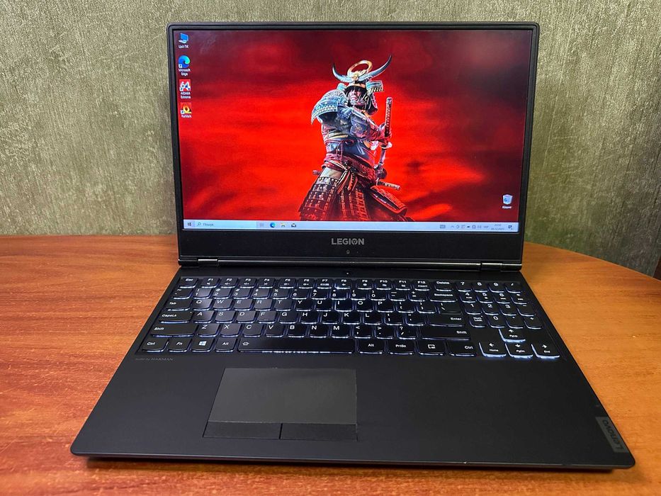 Ігровий ноутбук Lenovo Legion y540
