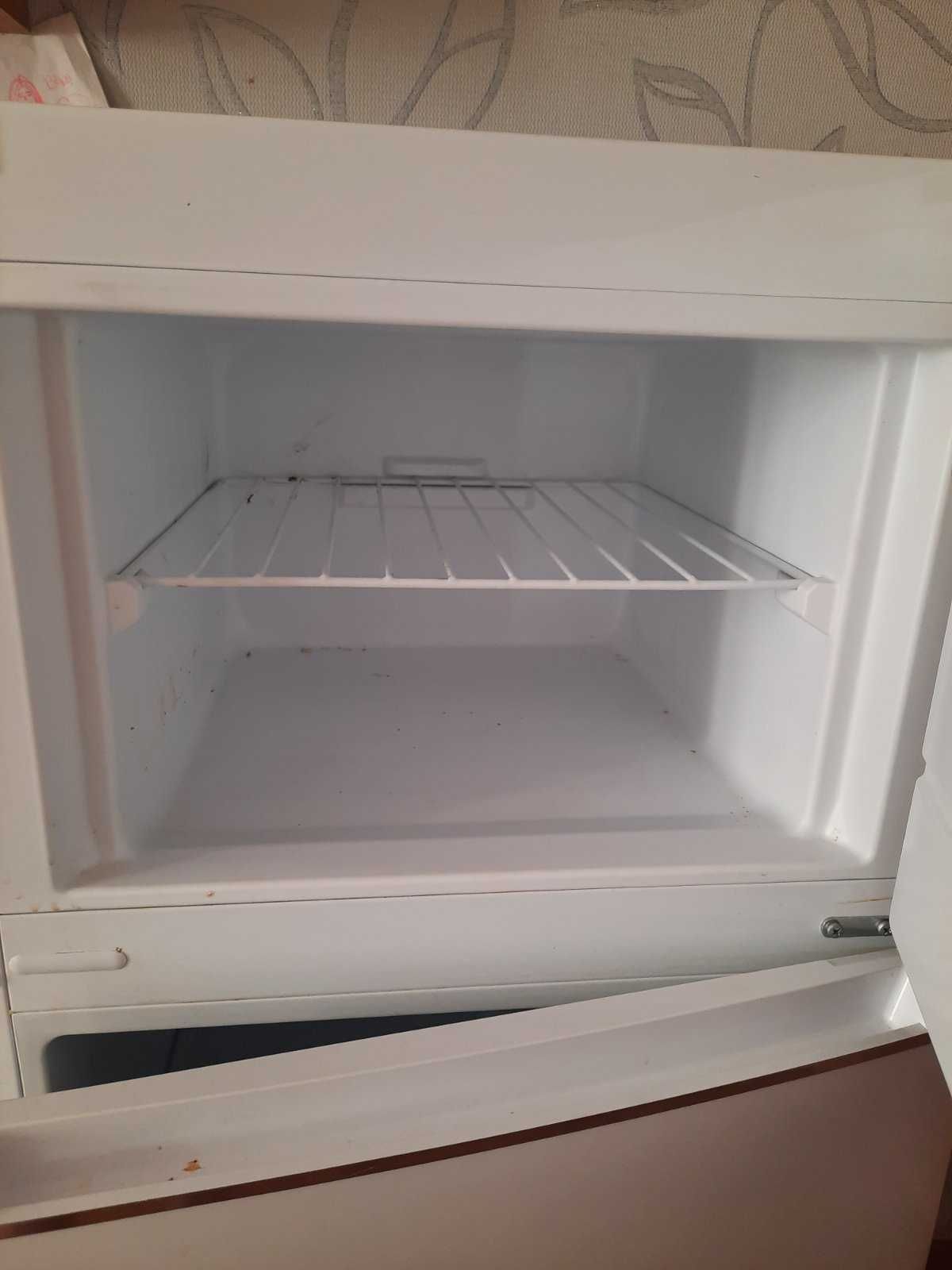 Холодильник Vestfrost