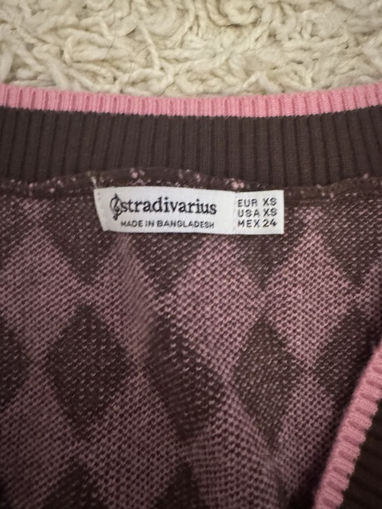 Вʼязана Жилетка Stradivarius