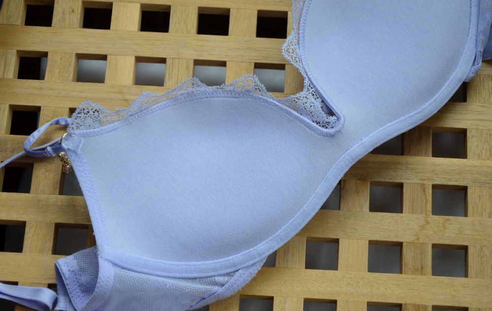 Intimissimi Gioia Cover Me in Daisies stanik 80B figi S komplet