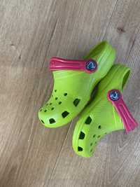 Crocs 27-28 sandały C10 11 zielone klapki