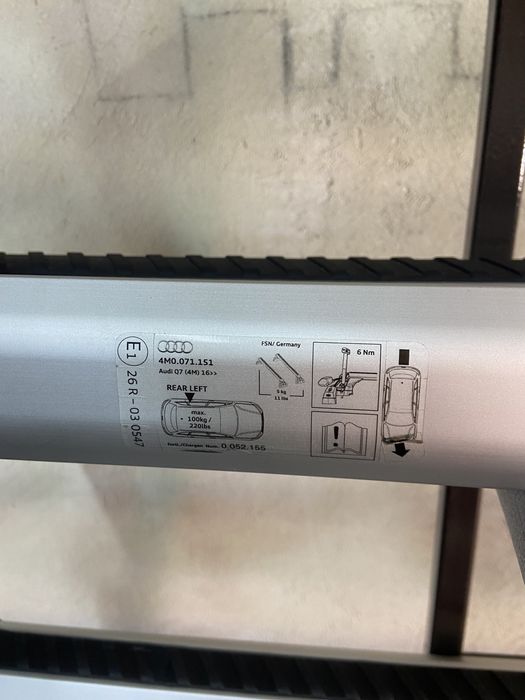 Поперечини Audi Q7 4m оригінальні Thule ауді ку7 багажник релінги