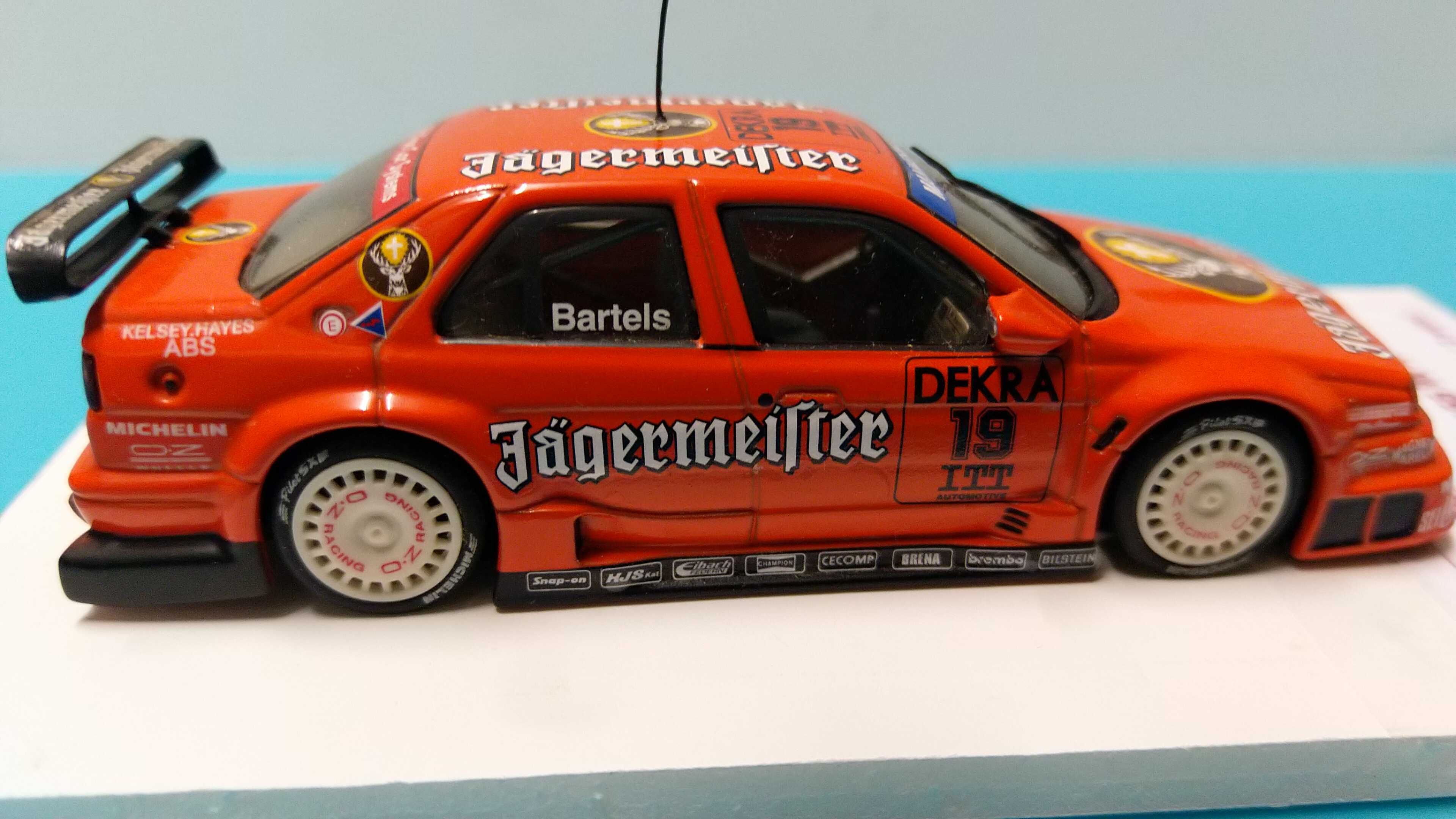 Alfa Romeo 155 V6 TI #19 - Campeonato DTM 1995 - Minichamps esc 1/43