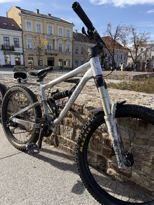 Banshee Scythe M 26” rower downhill, freeride