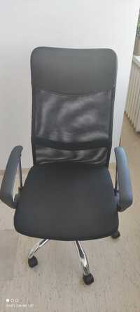Fotel biurowy- czarny