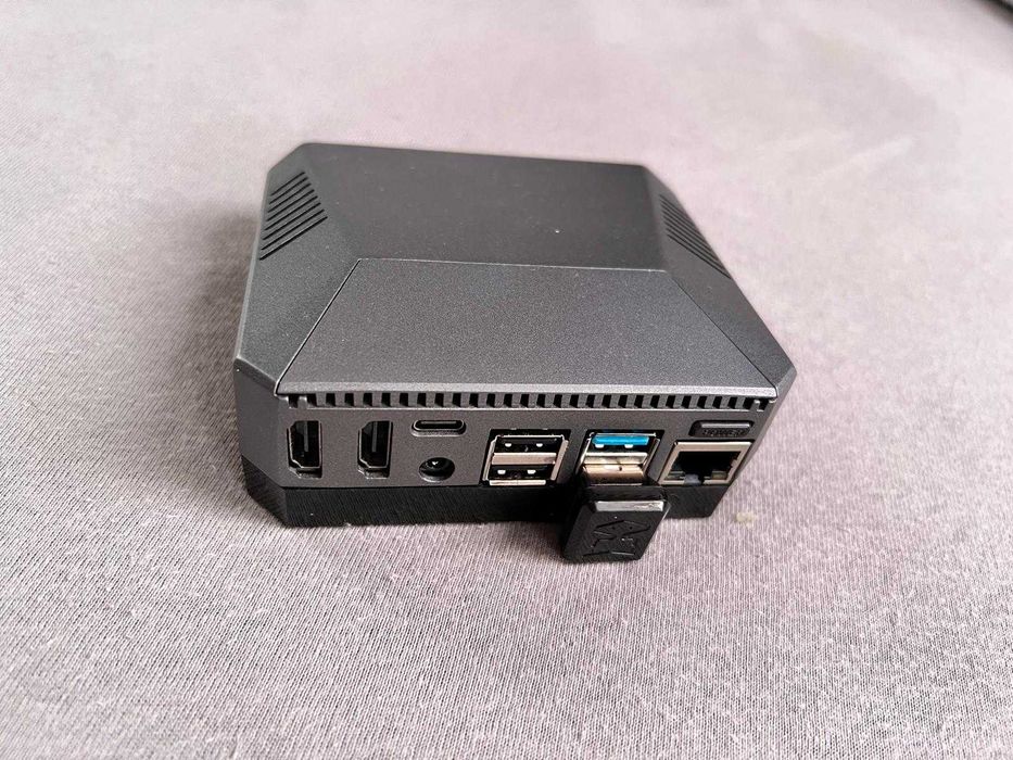 Raspberry Pi4b Argon One v2