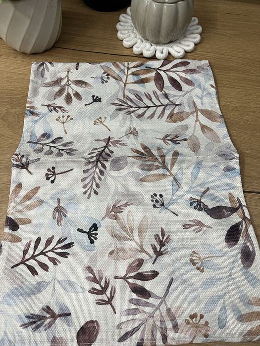 Nowy bieżnik 33x 182