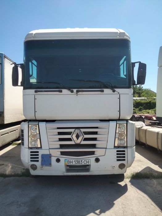 Продам свой тягач Renault Magnum 2003 с полуприцепом штора kogel