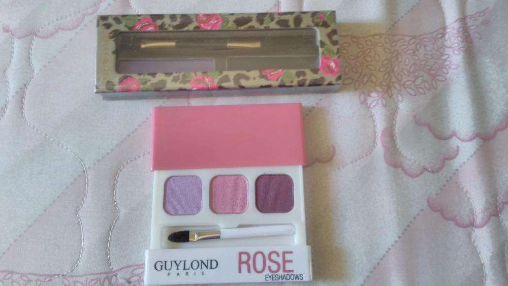 Lote de 2 sombras Roxo e Preto e 3 sombras Rosa e Castanho + Pincel