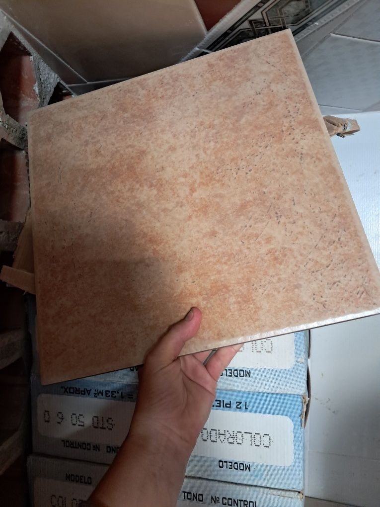 Azulejos para venda, restos de obra, boa qualidade.