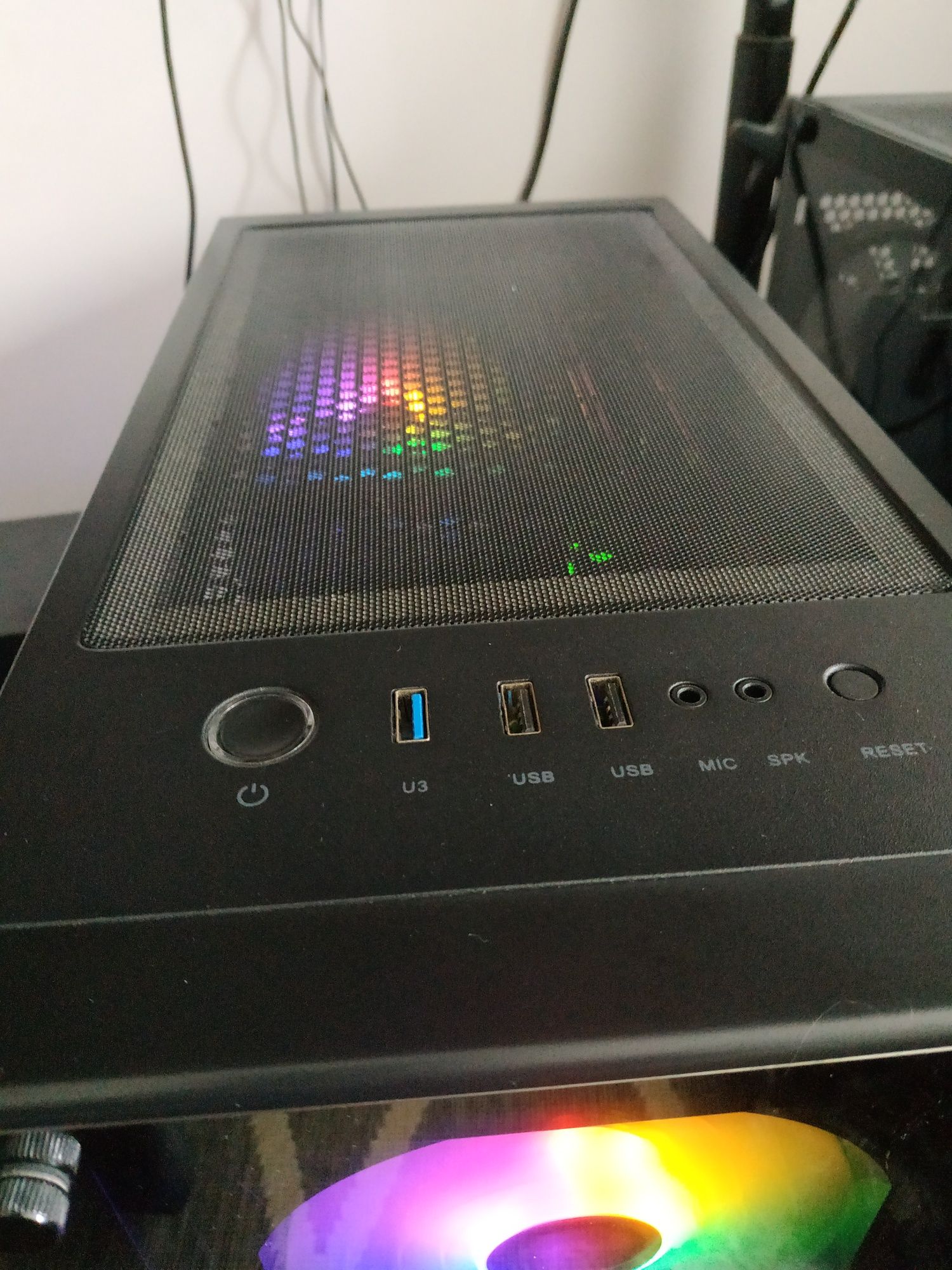 Komputer do gier Ryzen 5 3600/RTX 2060 6 GB GDDR6/16 GB RAM DDR4/M2