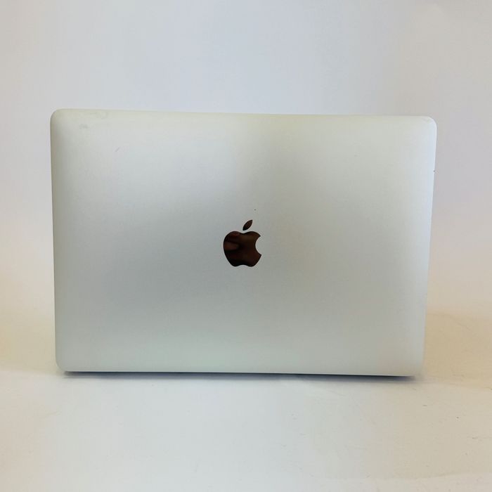 MacBook Air 13' M1 8/256 Silver