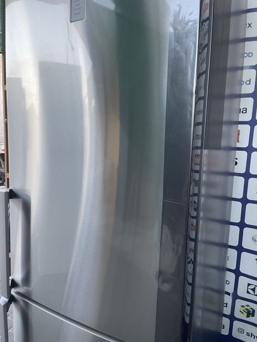 Холодильник Samsung б/в повний No Frost металік сучасний #07326