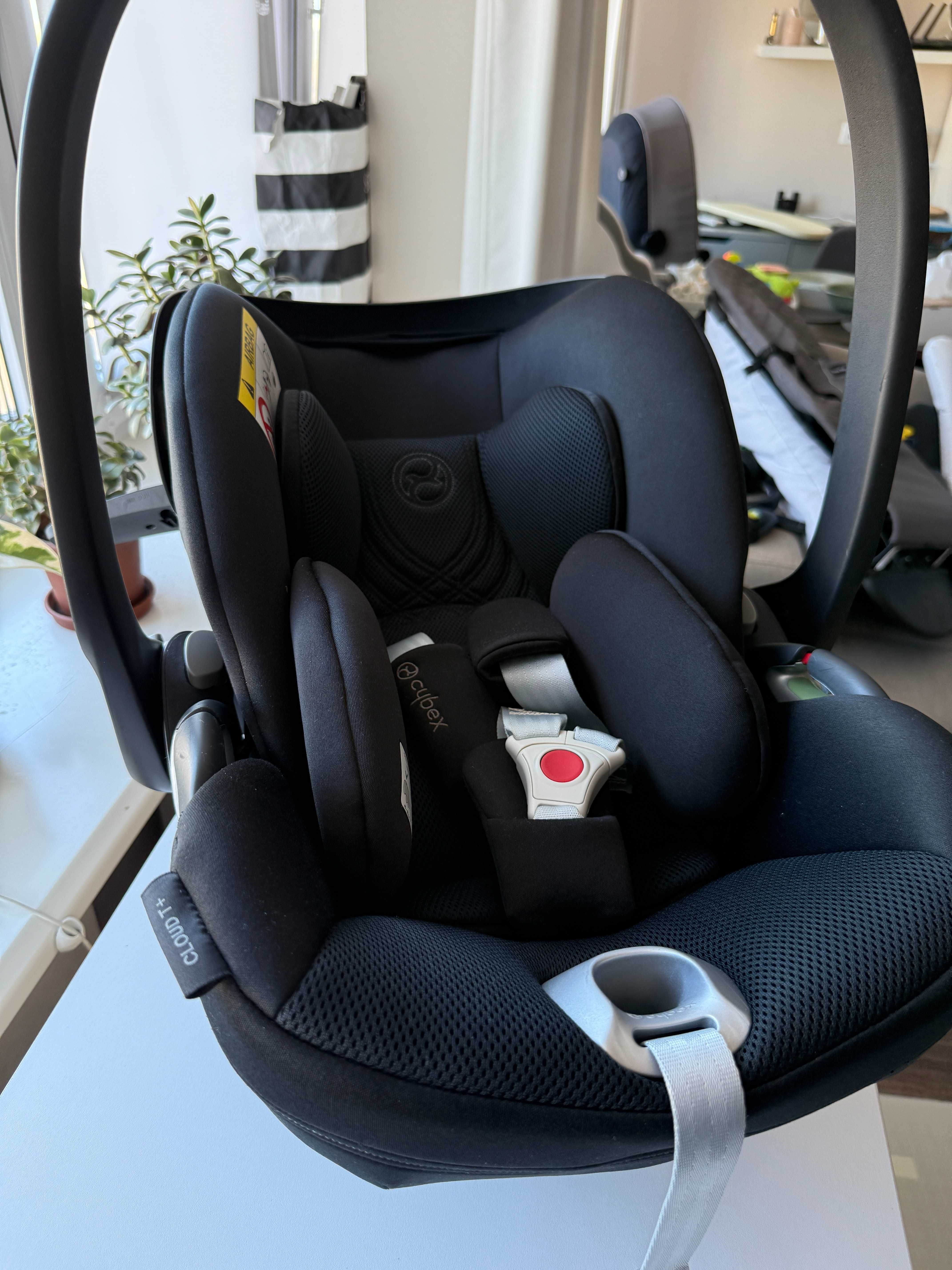Автокрісло Cybex Cloud T i-Size Plus