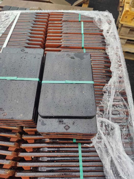 Dachówka Karpiówka Creaton czarna glazura