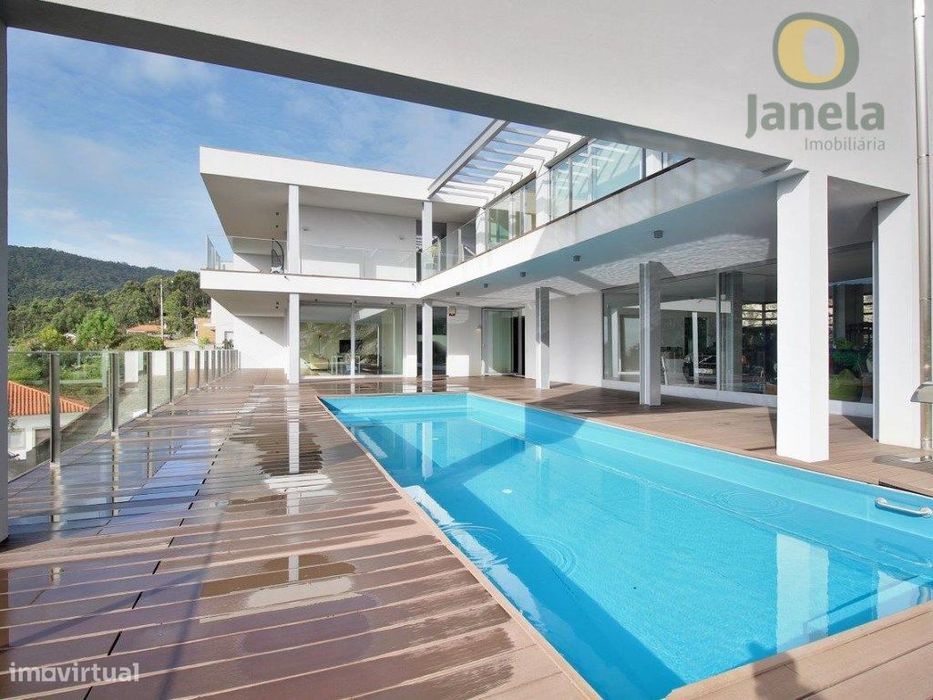 Imponente moradia T3 em Viana do Castelo com piscina