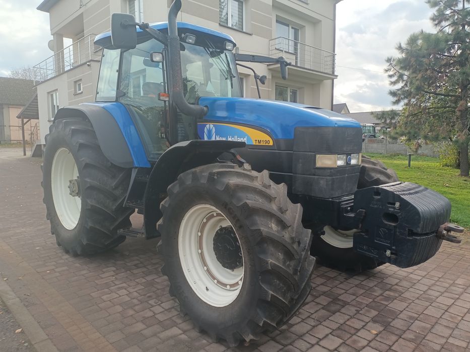 New Holland TM 190