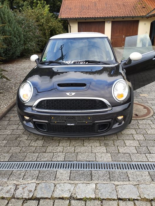 Sam. Osobowy Mini Cooper SD