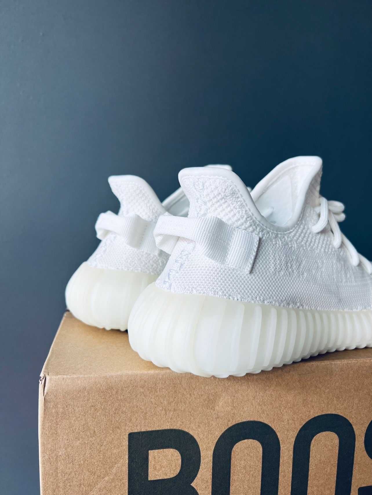 YeezyBoost350V2*AdidasCreamUnisexTrampki EU.42