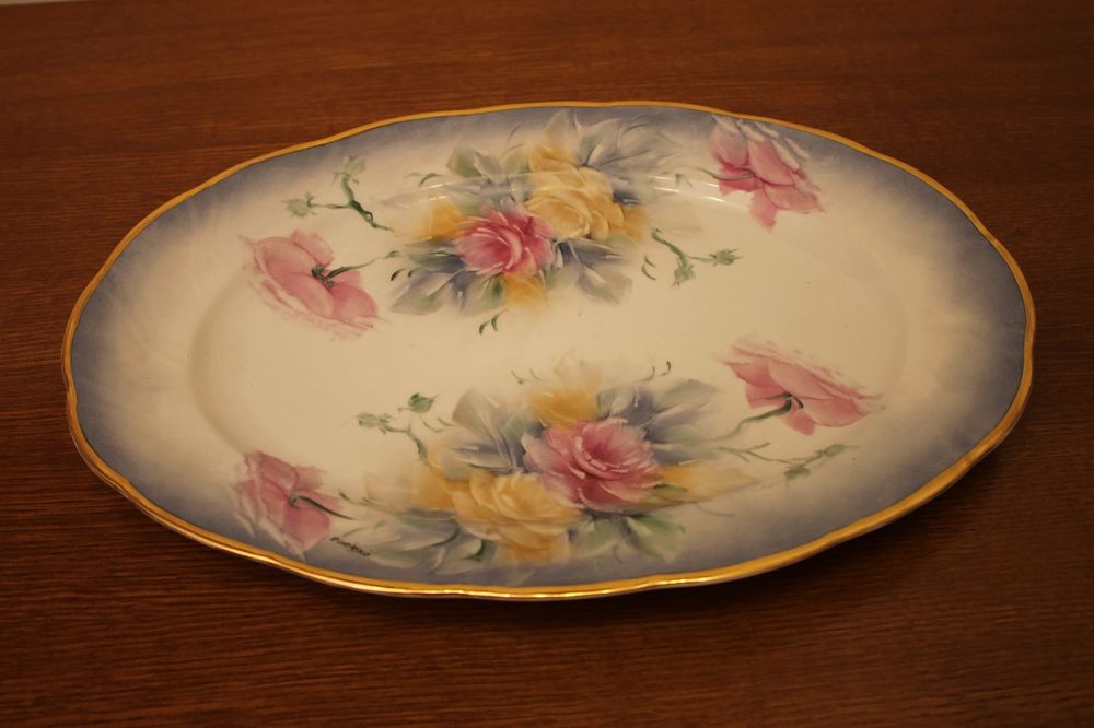 Terrina + Prato em Porcelana "Porceart", pintados à mão