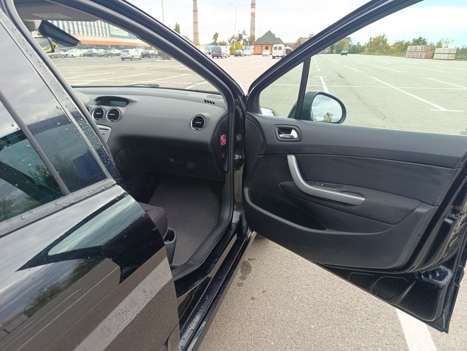 Peugeot 308sw 1.6 бенз 2008р.