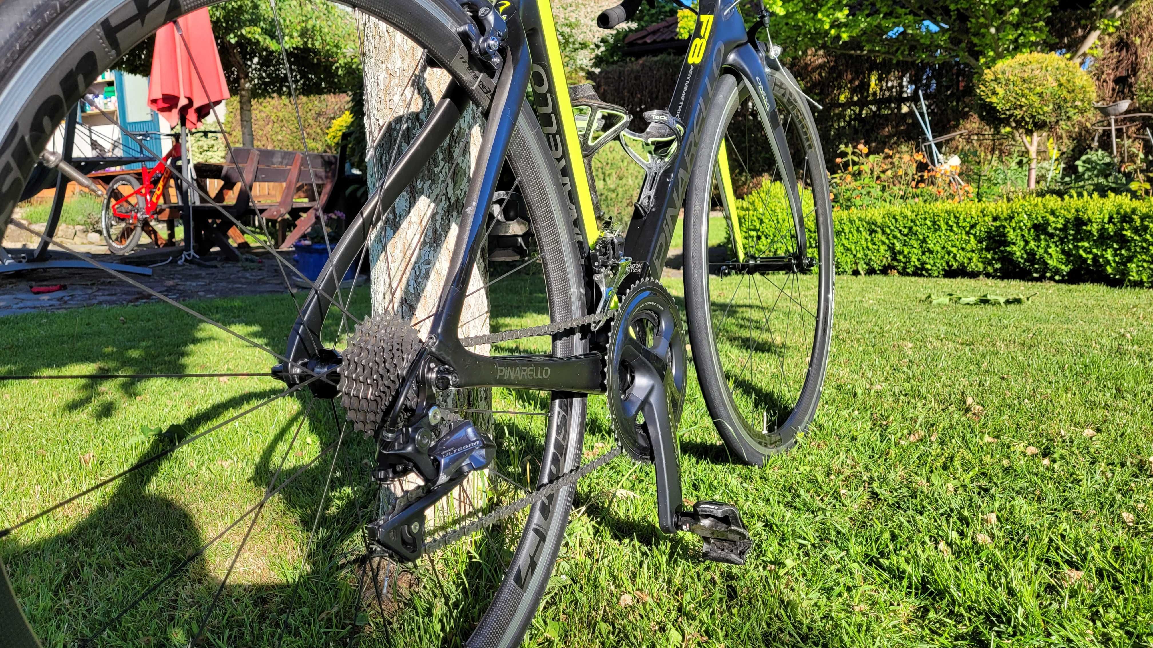 Rower szosowy - Pinarello Dogma F8 r.53/M, Carbon/Ultegra