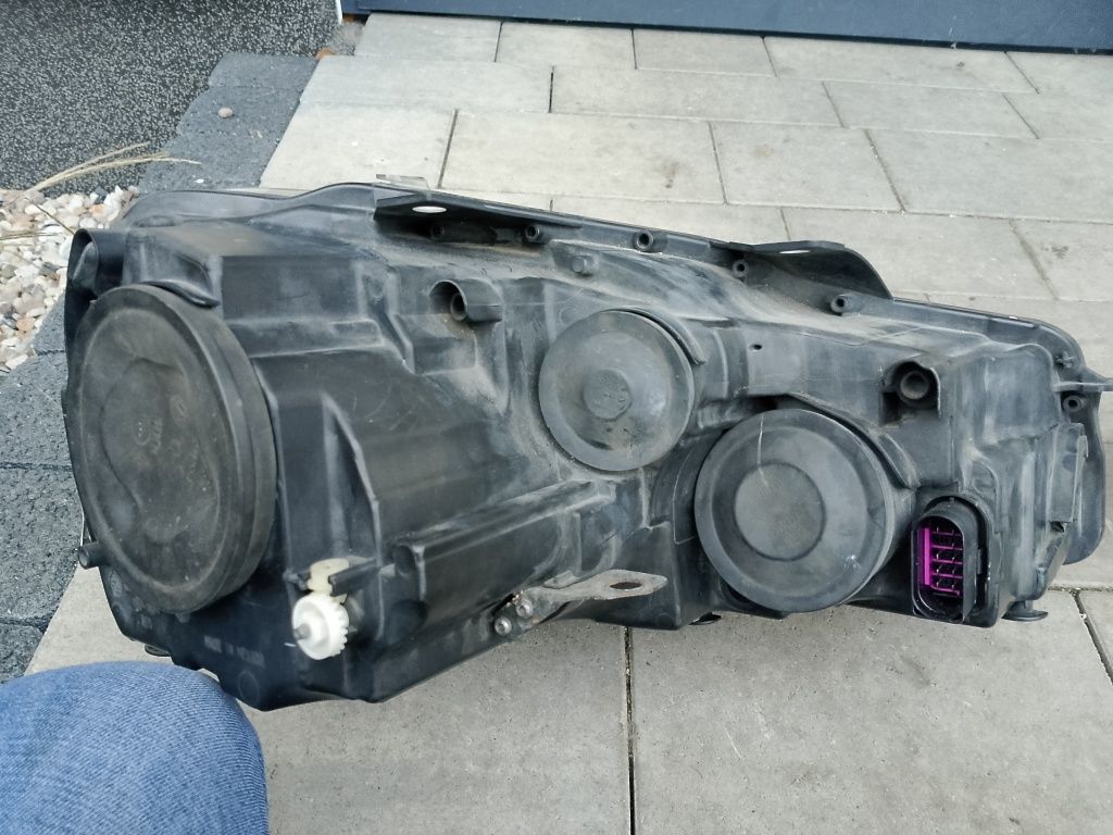 Lampy przednie golf 6