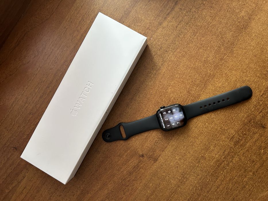 Годиник  watch 10 42 mm