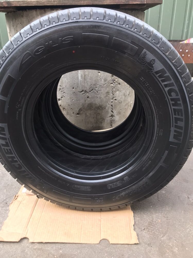 Michelin agilis plus 225 75 16c шість коліс нові 21 рік