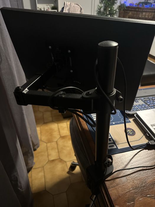 Vendo Monitor LG 24 FHD + suporte