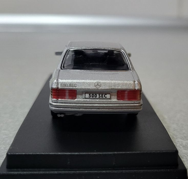 Miniatura 1:64 Mercedes Benz 500 SEC, nowa