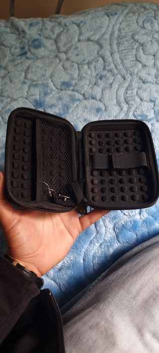 Discos externos TOSHIBA & WD Elements + Bolsa GOODIS