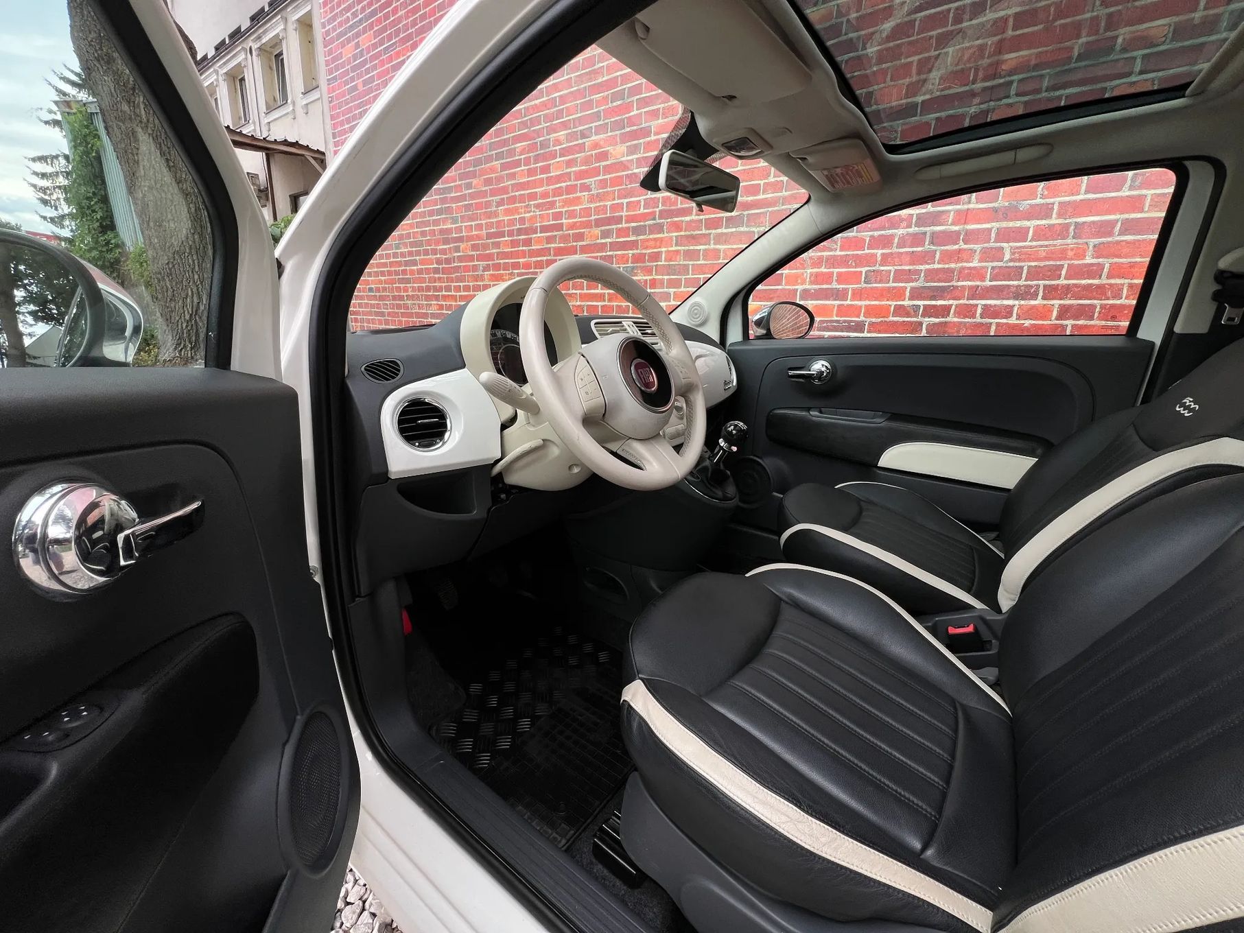 Fiat 500 Lounge panorama bluetooth skóra alu Warszawa gwarancja w cenie #VLKD