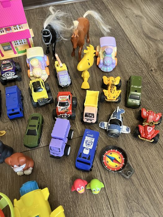 Набір іграшок лот