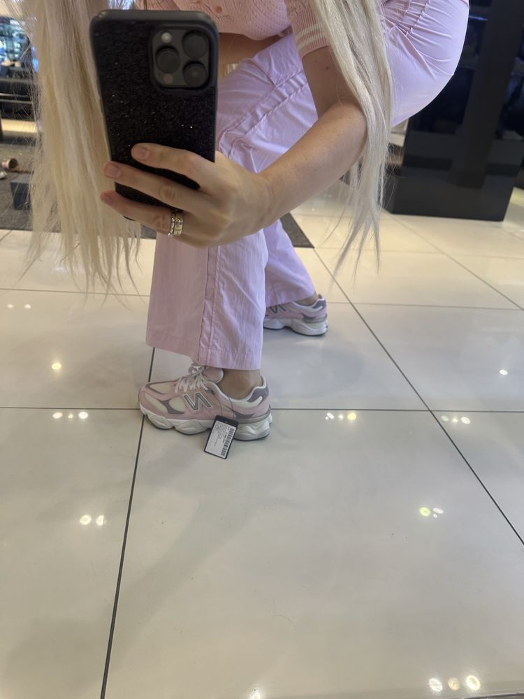 Шлепки Hugo Boss Кроссівки New Balance 9060 Original