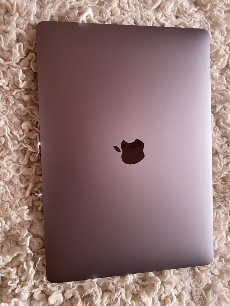 MacBook Air 13 M1 16GB RAM 256Gb SSD 98% стан батареї