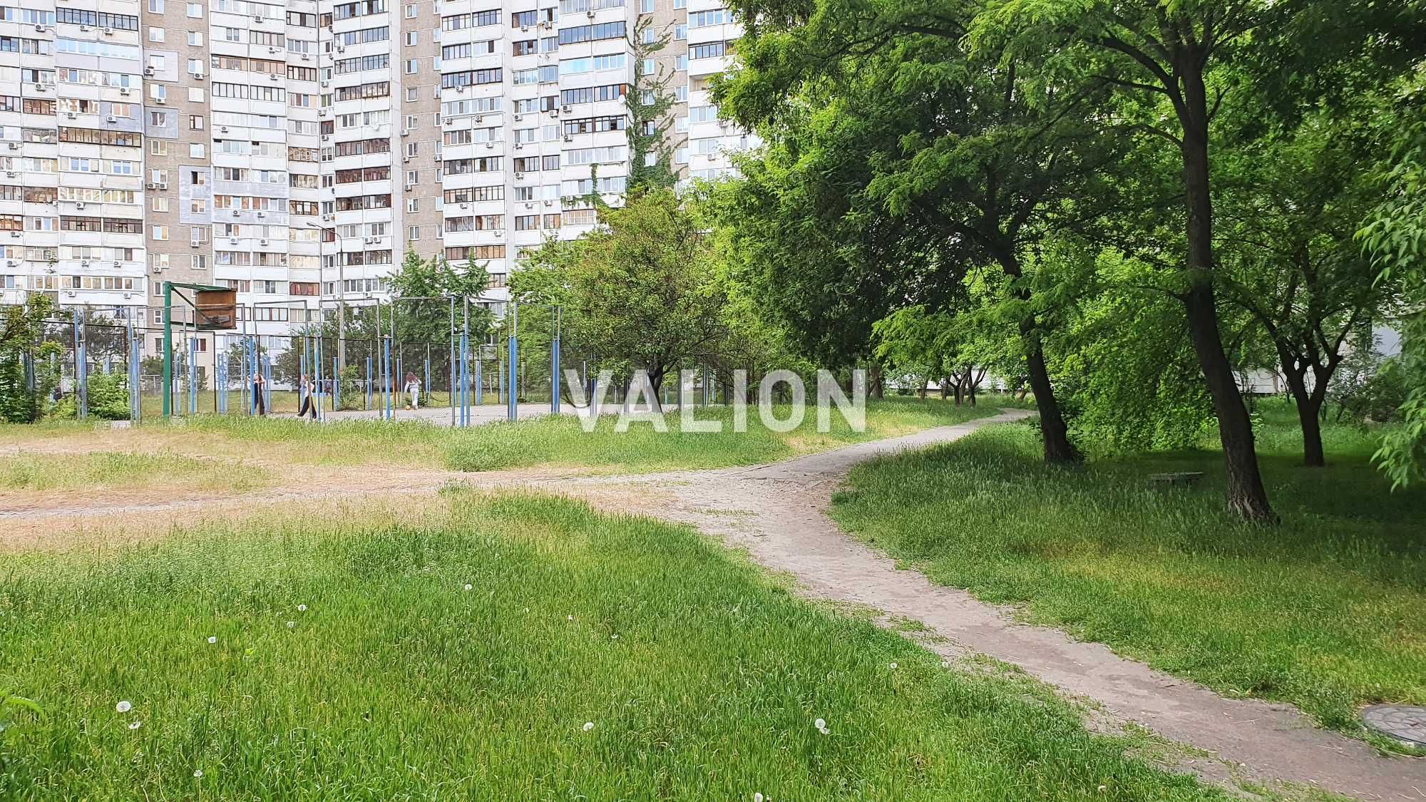 Без% Продаж 1к квартири біля метро Позняки вул Анни Ахматової 17