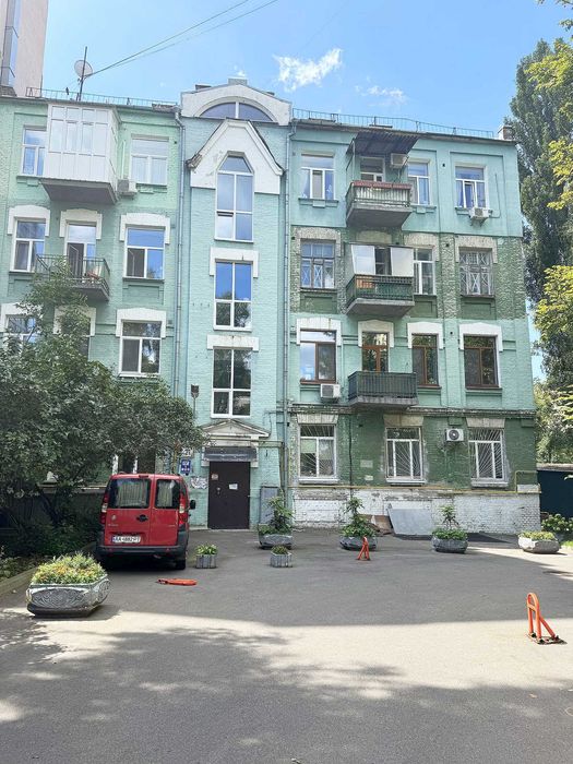 Продаж 1 к квартири Гоголівська 21