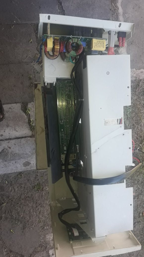 ИБП модель  NetPro 1200W 2000VA не робочий