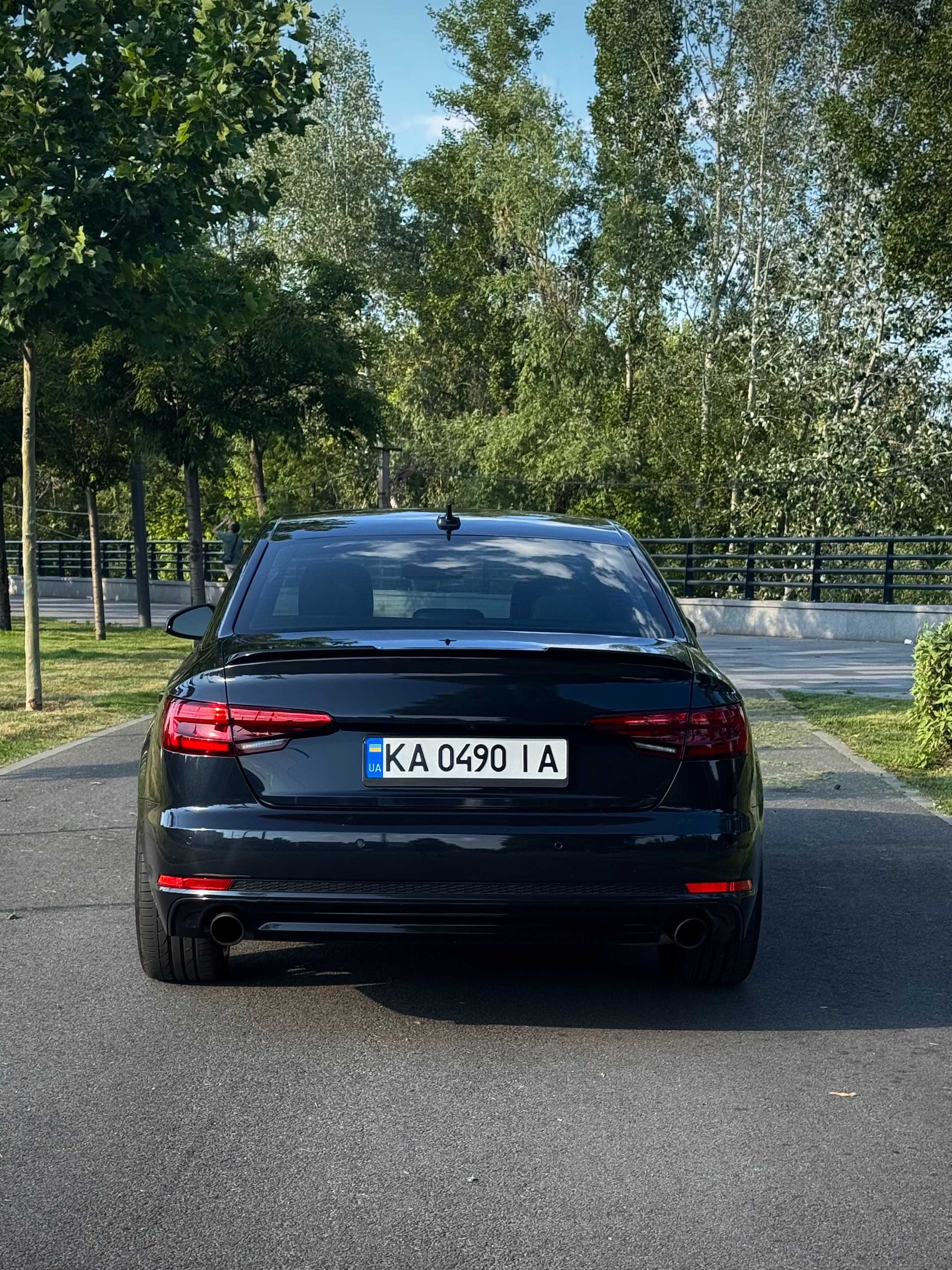 Audi A4 2.0 Premium Plus quattro